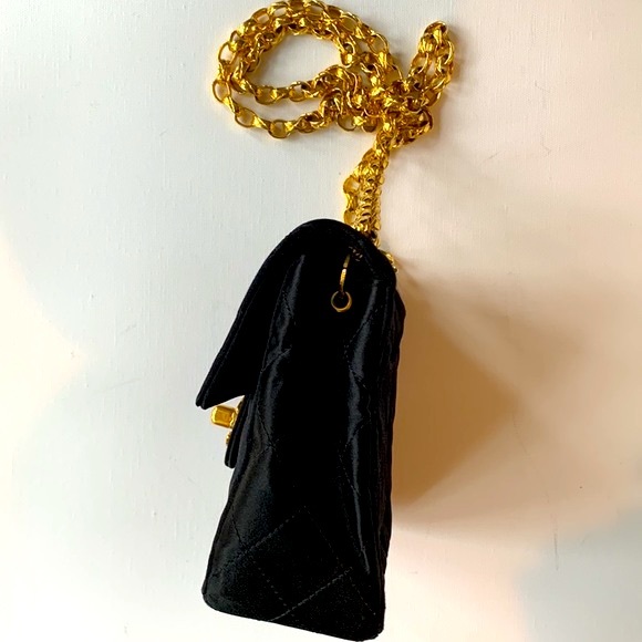 CHANEL 🖤RARE Vintage “1” Series Real Gold Bijoux Chain Black Satin Quilted Bag - Picture 4 of 16